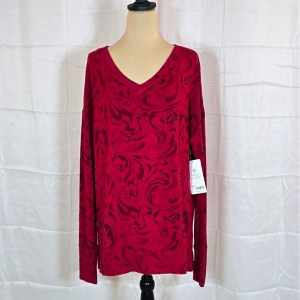 Athleta Coaster Luxe V-Neck Sweatshirt Red Swirl Print Medium Tall 466896 - Picture 2 of 8